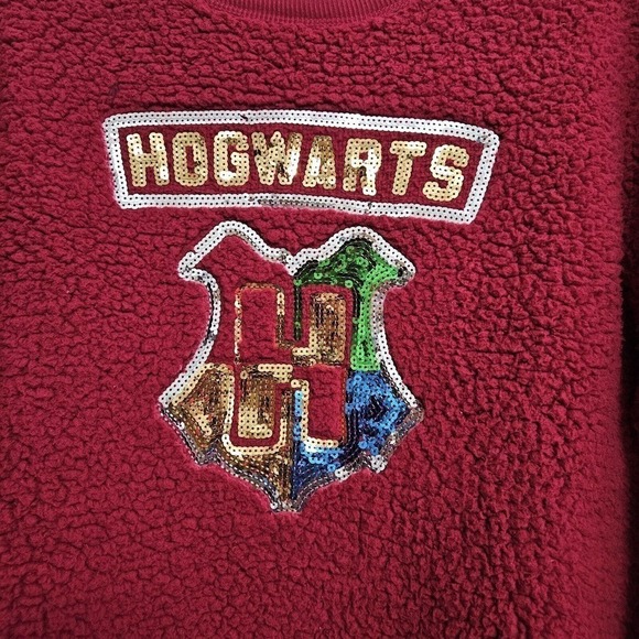 Juniors L (11-13) Harry Potter Hogwarts Sequin Plush Fleece Shirt LN #LT499220 - Picture 2 of 6